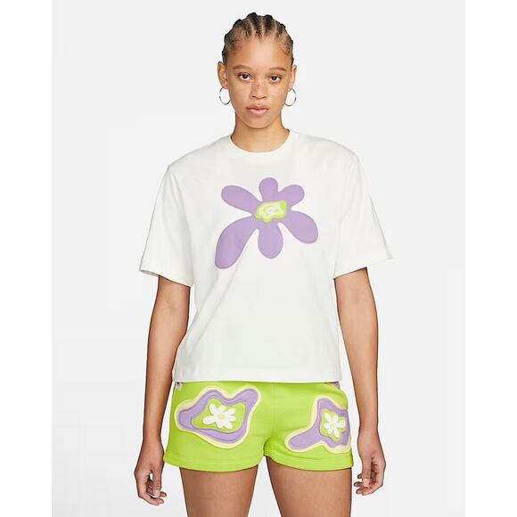 Nike Sportswear Boxy Embellished Flower Purple White The Nike Tee XL - Picture 1 of 13